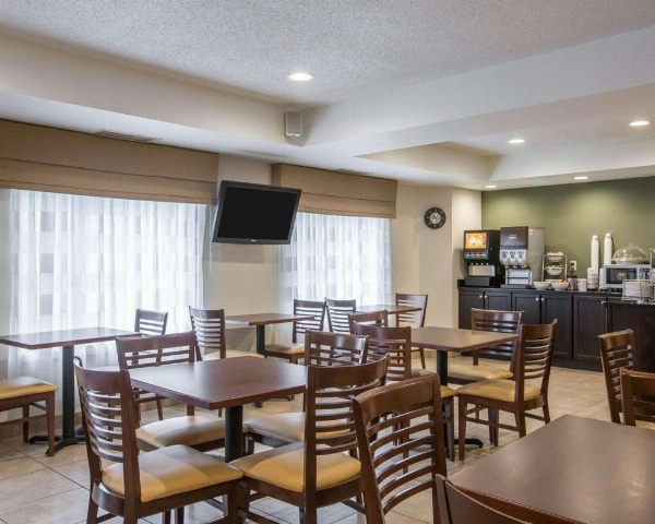 Sleep Inn & Suites Queensbury - Lake George image 20
